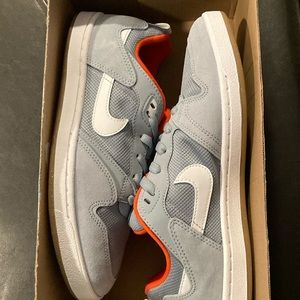 Limited edition, Nike, S B, alleyoops